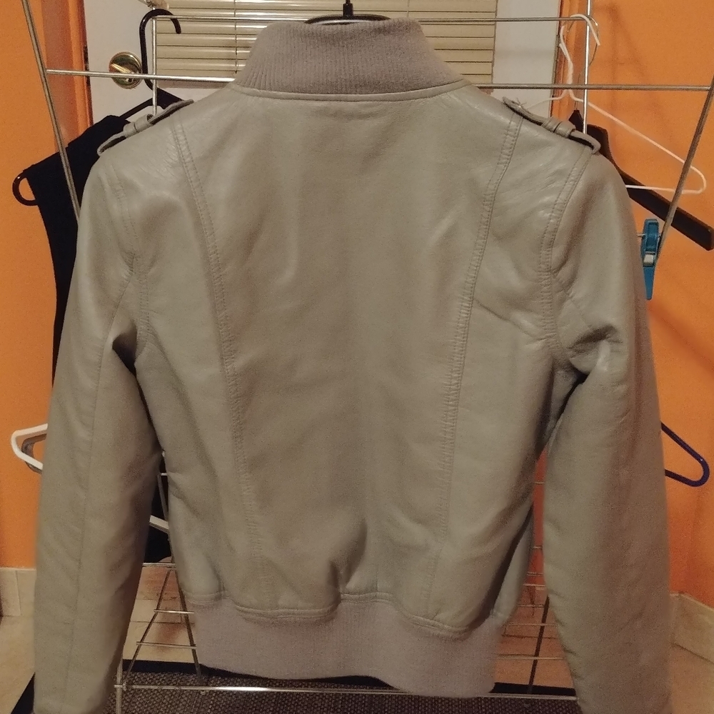 🌟 3/25$ Fake leather bum jacket - Picture 2 of 4